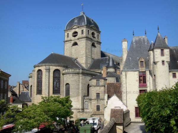 Santa Maria Villa Saint-Ouen-de-Mimbré Dış mekan fotoğraf